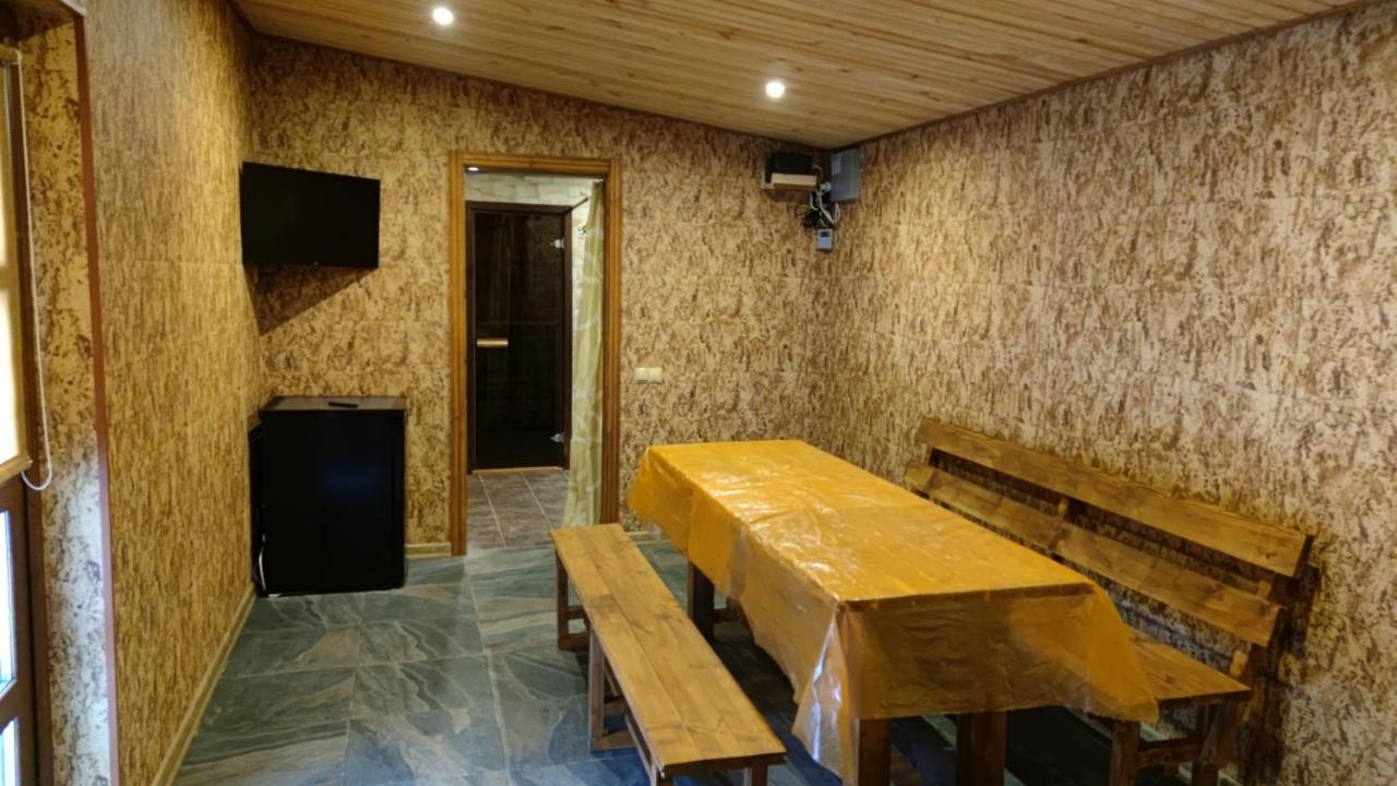 Дом С Бассейном И Сауной Villa Boryspil Ngoại thất bức ảnh