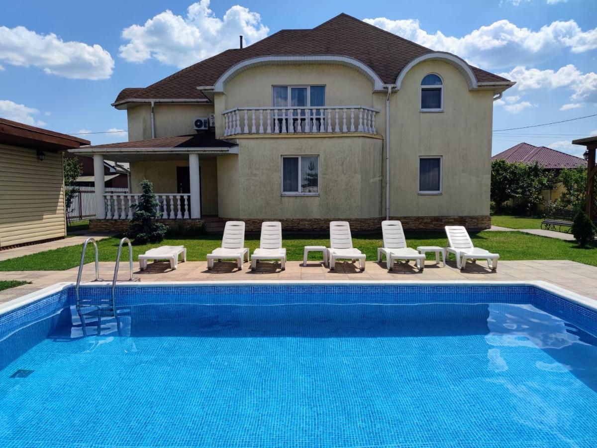 Дом С Бассейном И Сауной Villa Boryspil Ngoại thất bức ảnh